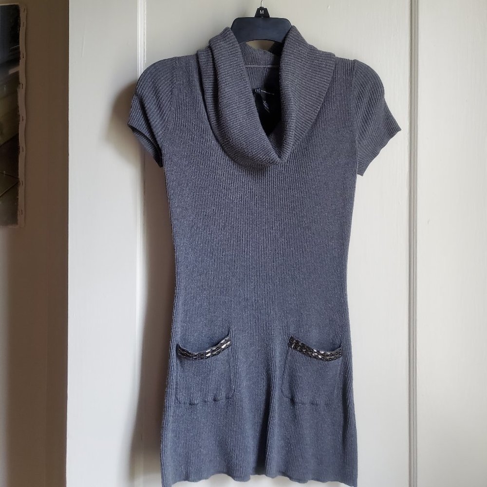 Inc Gray Cowel Neck Short Sleeve Sweater with Jewell Embellished Pockets M 8-10